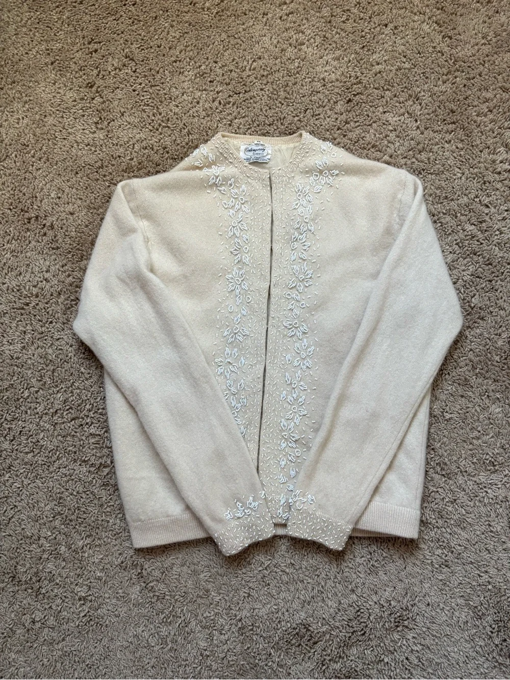 Vintage 50’ Cream Embroidered Knit Cardigan Sweater